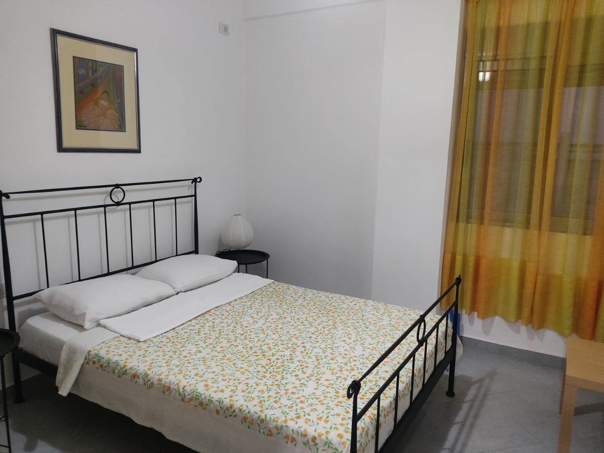Margaritas Apartments Sarande Ngoại thất bức ảnh