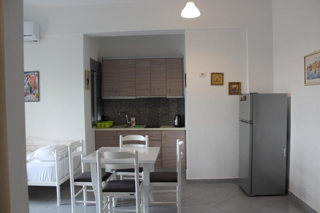 Margaritas Apartments Sarande Ngoại thất bức ảnh