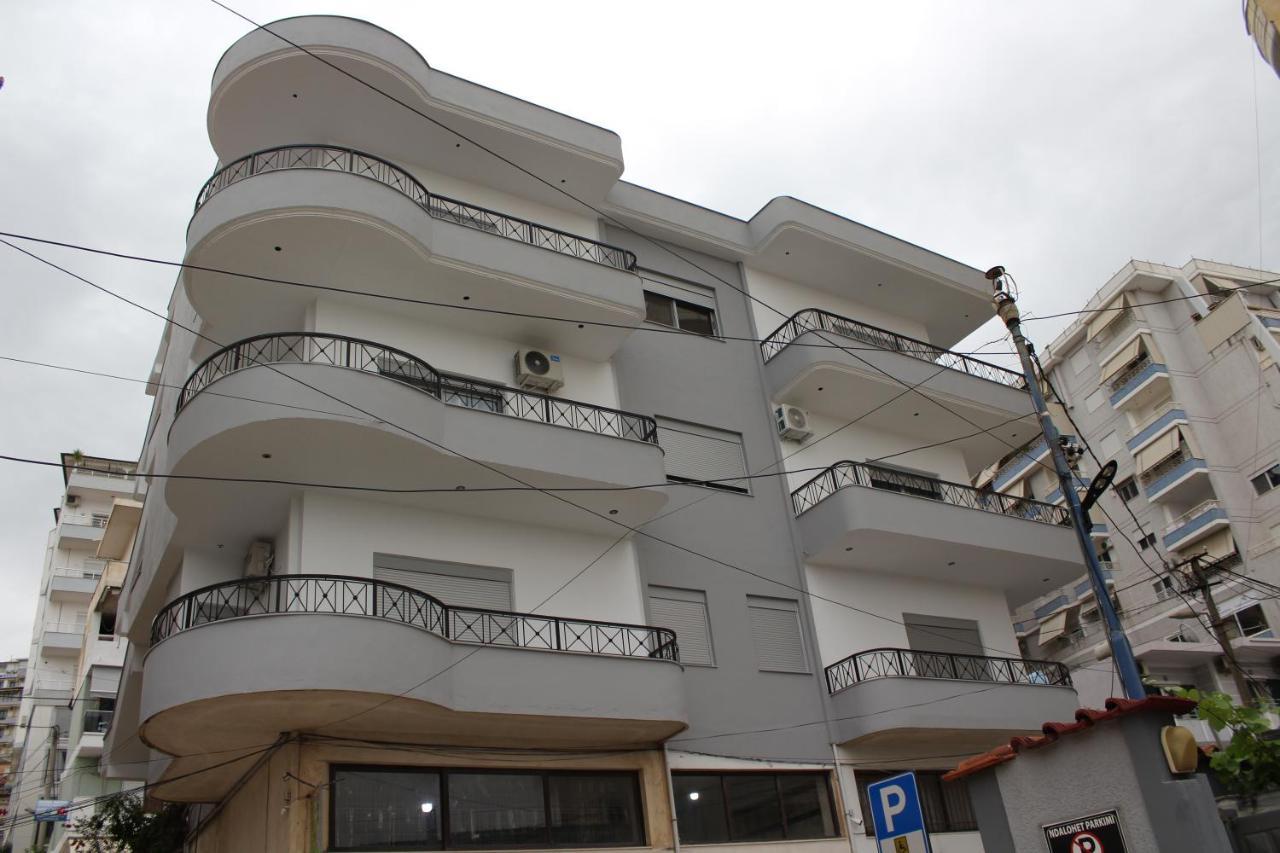 Margaritas Apartments Sarande Ngoại thất bức ảnh